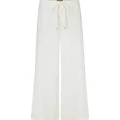 Alma cropped