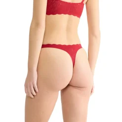 String ZERO Feel Bliss Festive