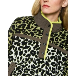 Trekking pullover mit 3d-effekt-strick